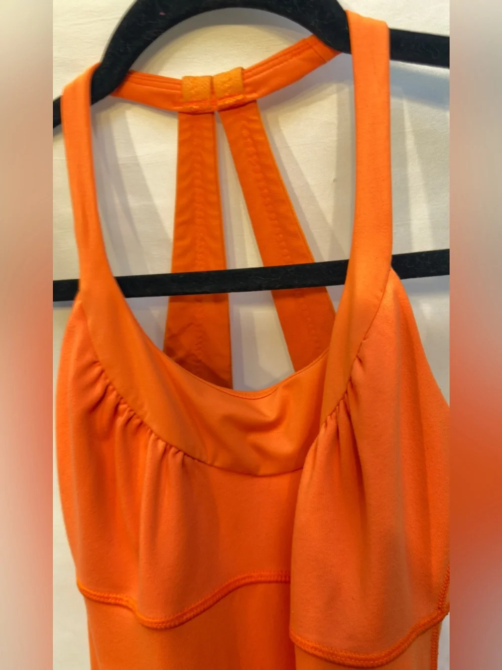 Lululemon Scoop Me Up II tank in Orange Pizzaz size 4